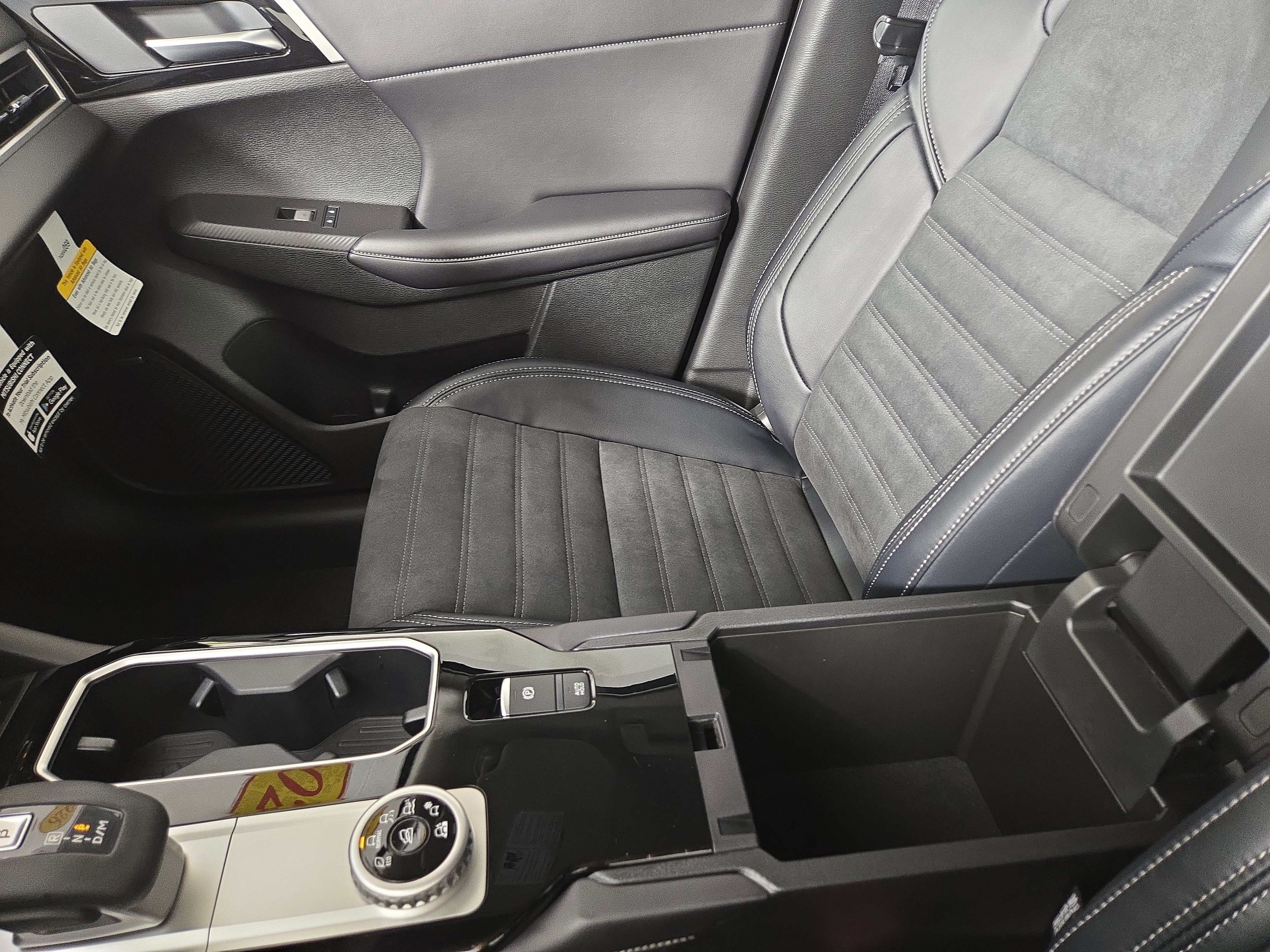 New 2026 Mitsubishi Outlander SE image 30