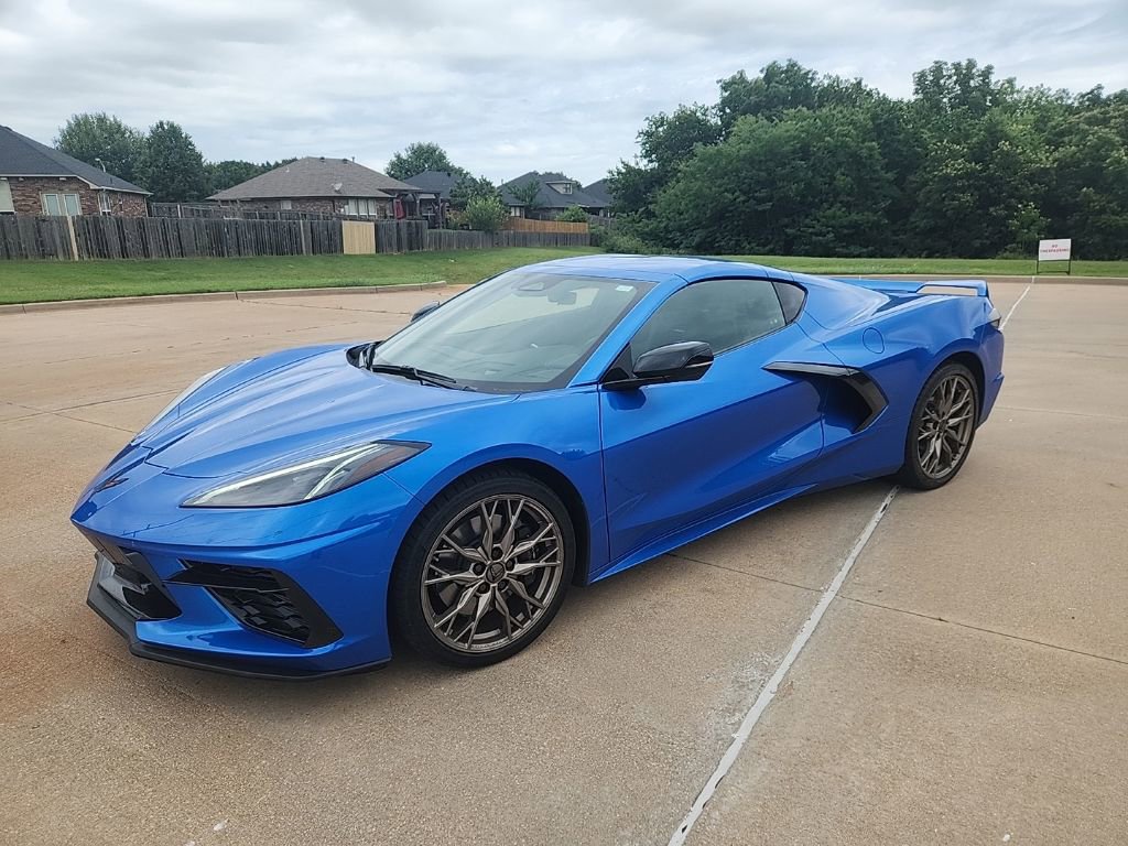 Used 2024 Chevrolet Corvette Stingray Preferred Cpe w/ Z51 Performance Package RWD image 1