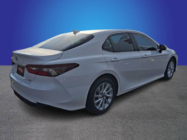 Used 2024 Toyota Camry LE image 4