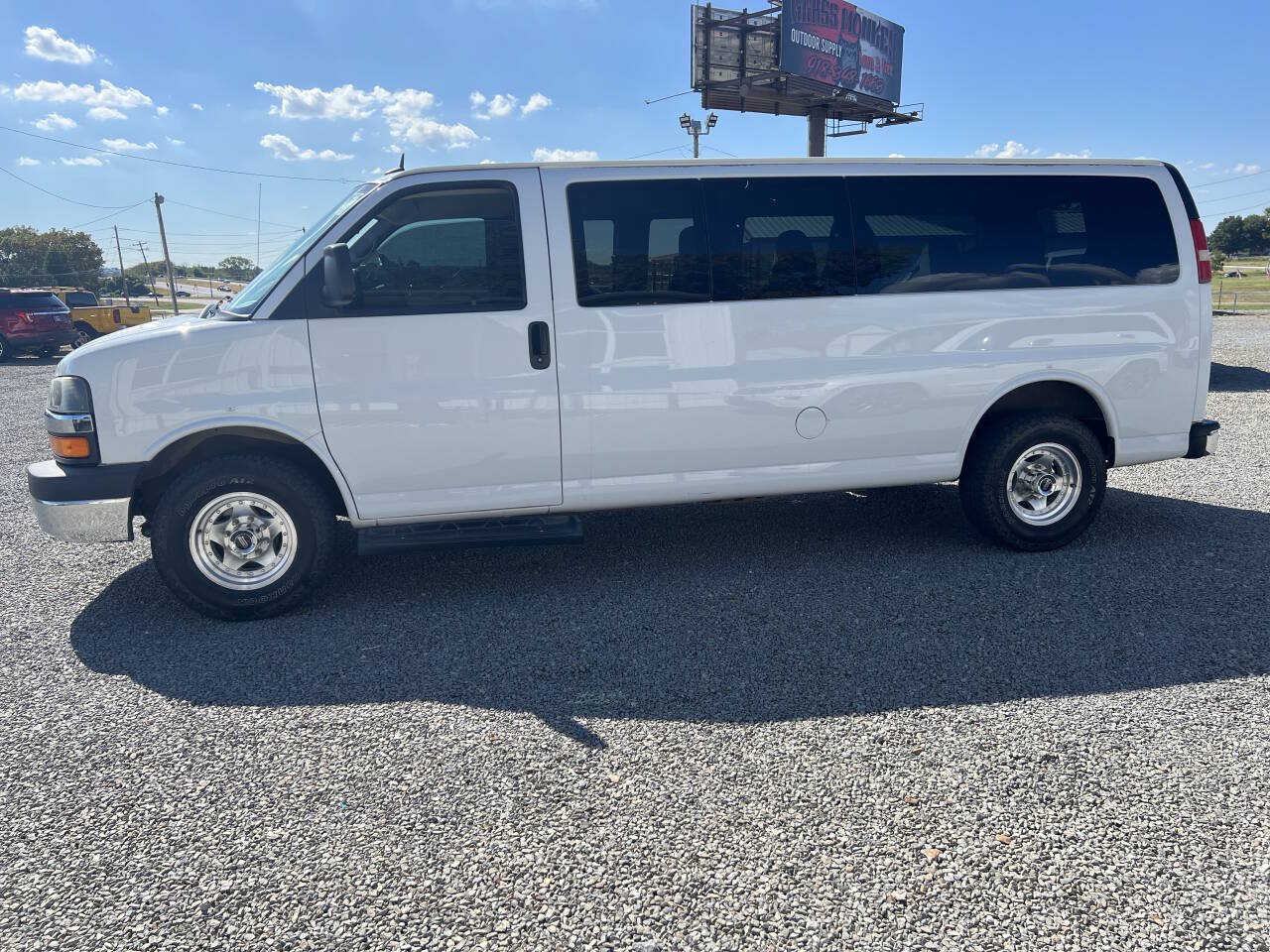 Used 2015 Chevrolet Express 3500 LT w/ LT Preferred Equipment Group RWD image 3