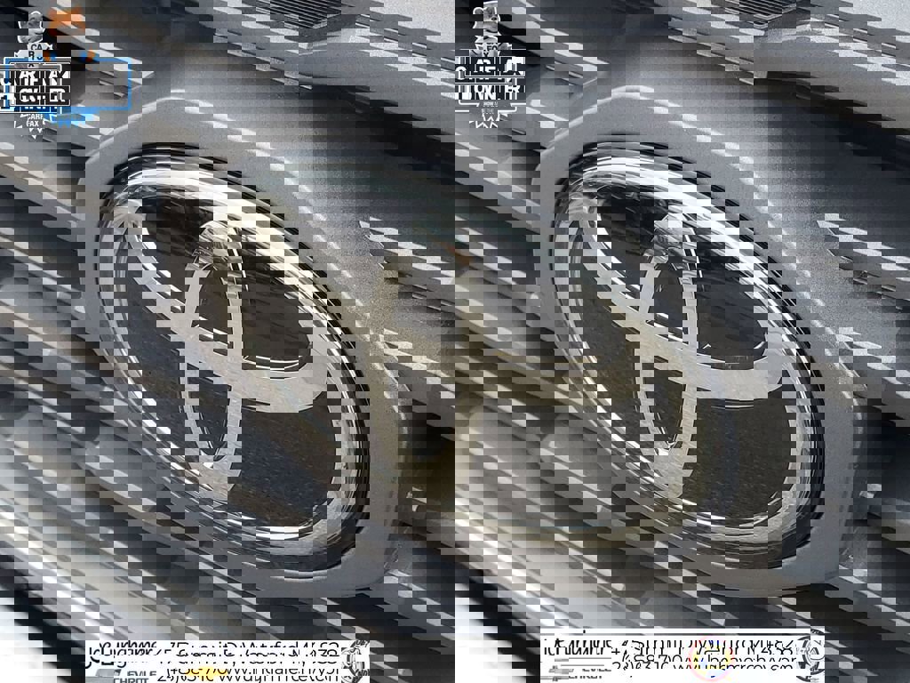 Used 2023 Toyota Tacoma TRD Off-Road image 29