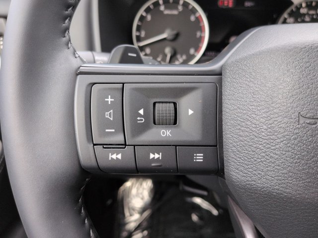 Certified 2026 Nissan Rogue SV FWD image 23
