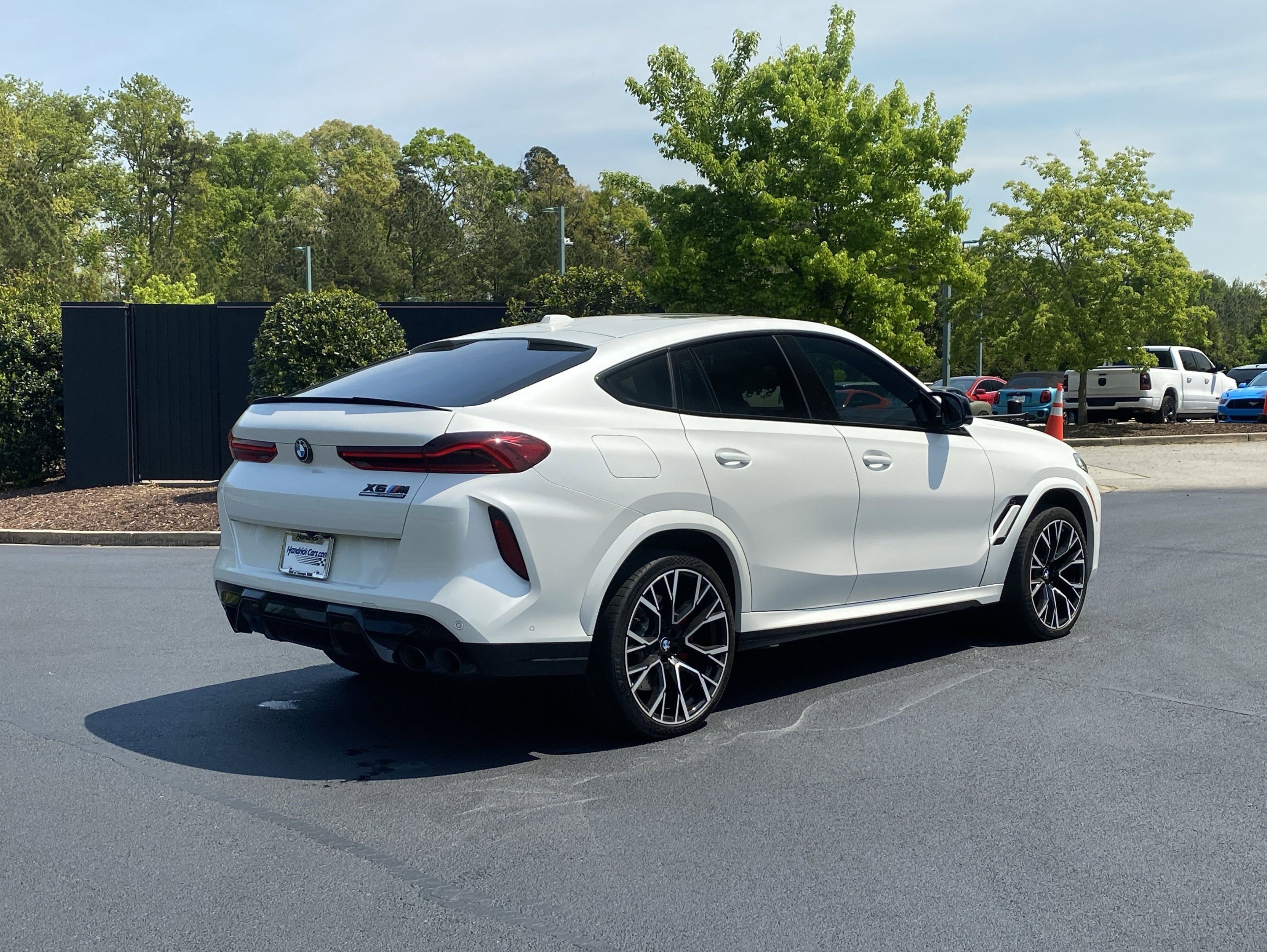 Used 2025 BMW X6 M Competition w/ Executive Package image 3