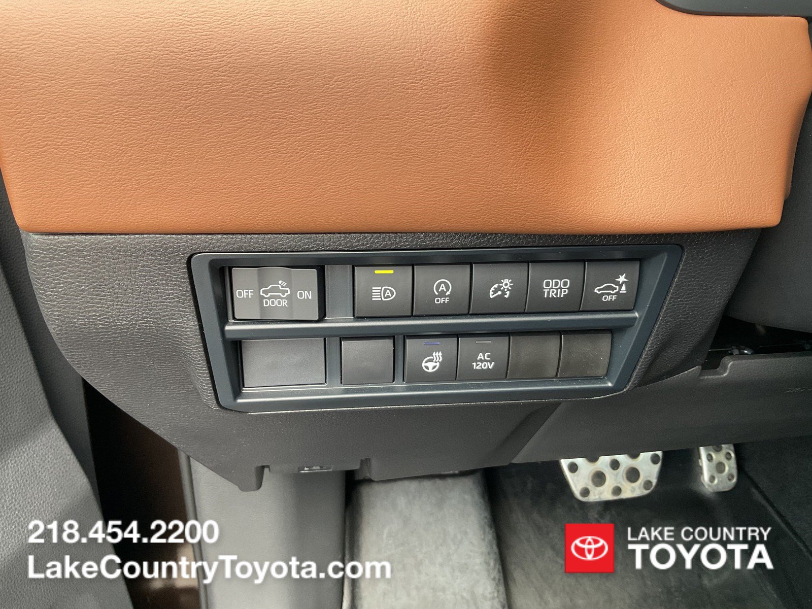 Used 2025 Toyota Tundra 1794 Edition w/ TRD Off-Road Package AWD/4WD image 31