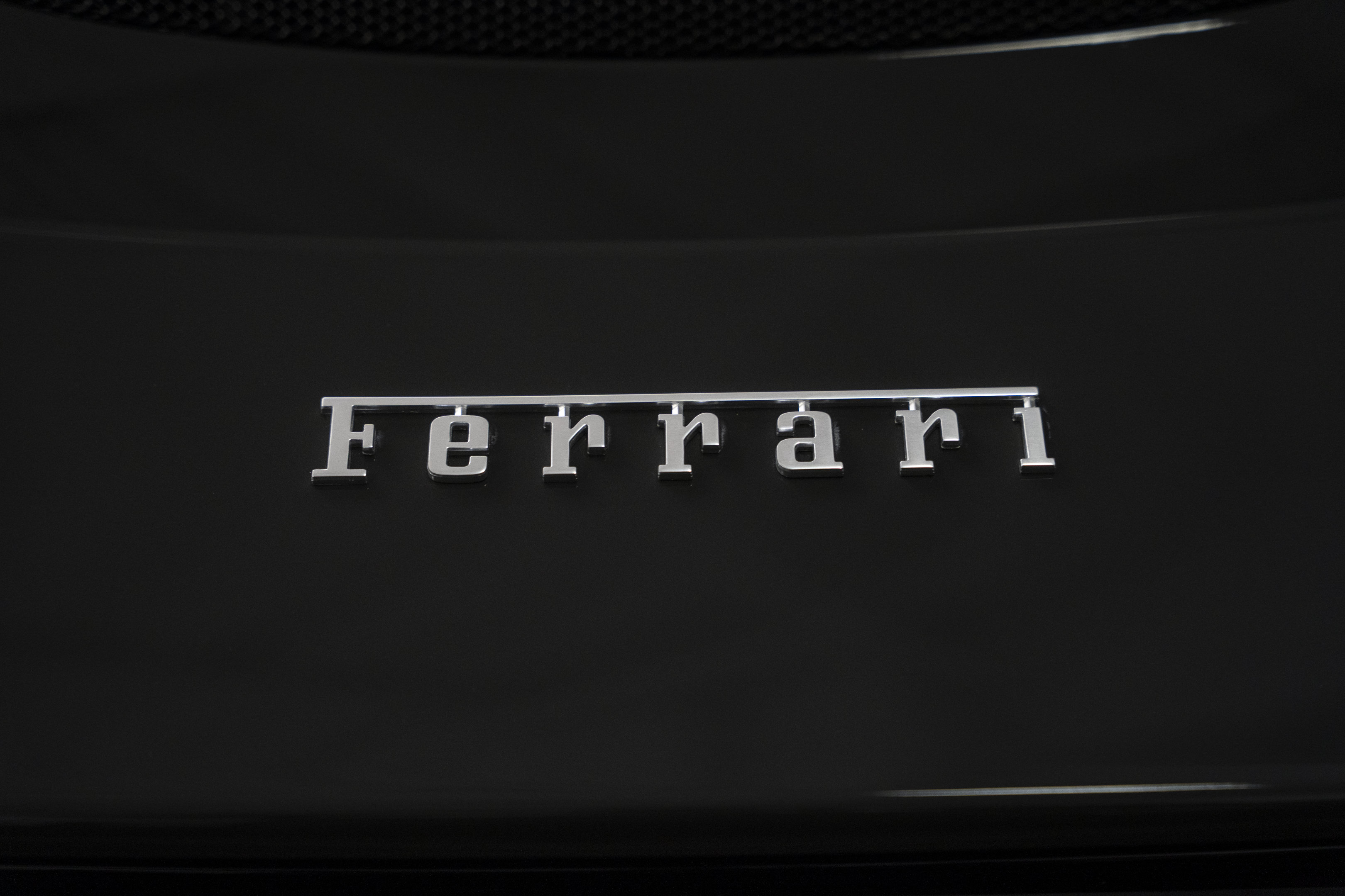 Used 2025 Ferrari 296 GTB RWD image 17