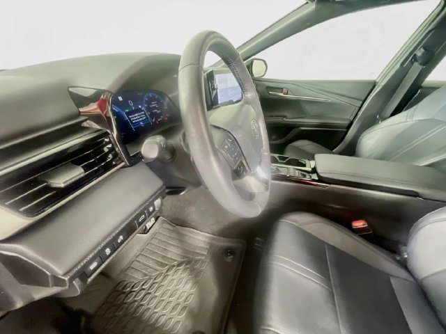 Used 2025 Toyota Camry XSE FWD image 22