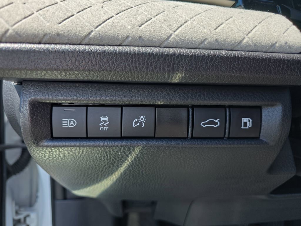 Certified 2025 Toyota Camry XLE AWD/4WD image 30