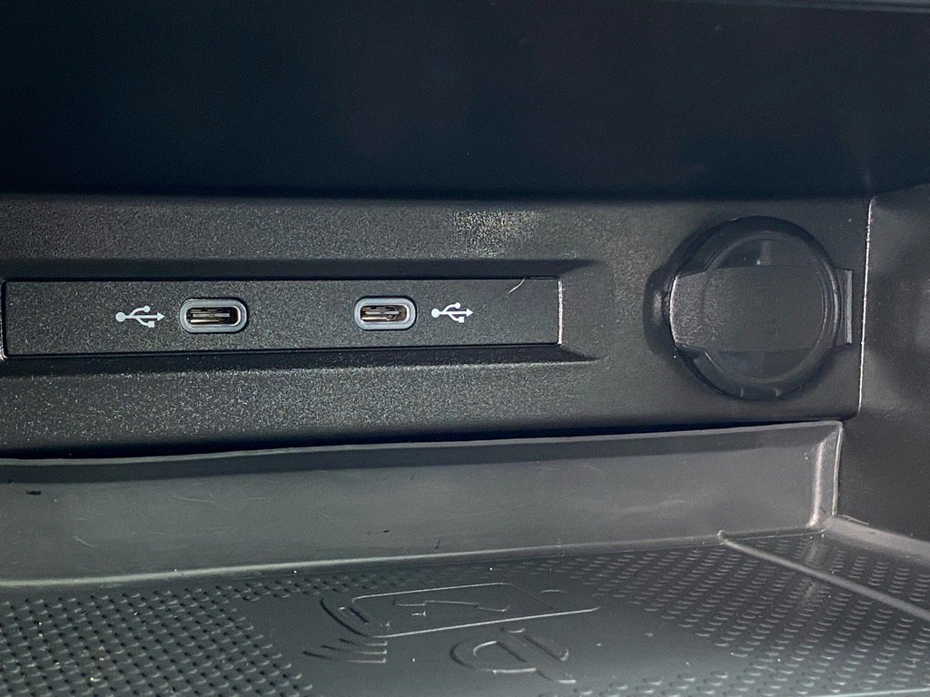 Used 2022 Volkswagen Tiguan SE R-Line image 18