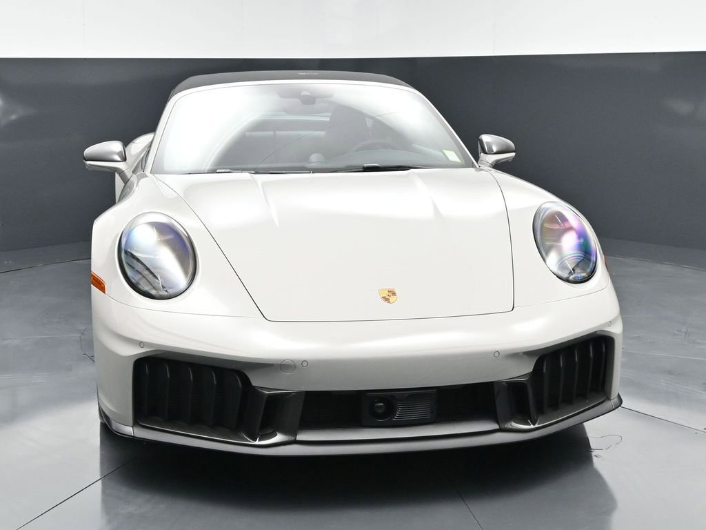 Certified 2026 Porsche 911 Targa 4 GTS AWD/4WD image 12