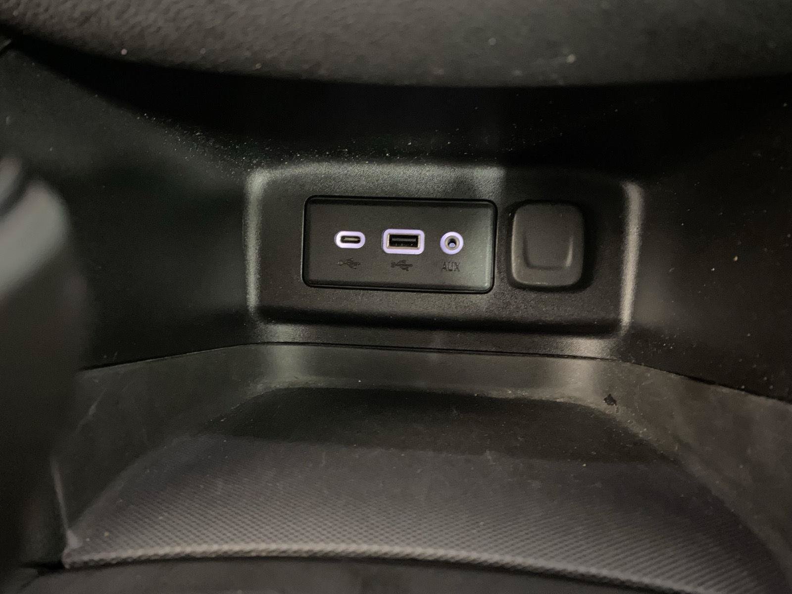Used 2019 Chevrolet Equinox LT FWD image 13