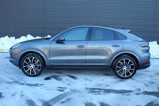 Certified 2023 Porsche Cayenne Coupe image 2