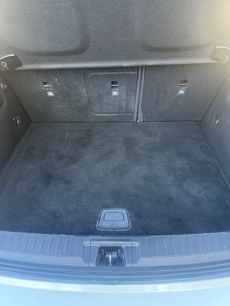 Used 2017 INFINITI QX30 image 16