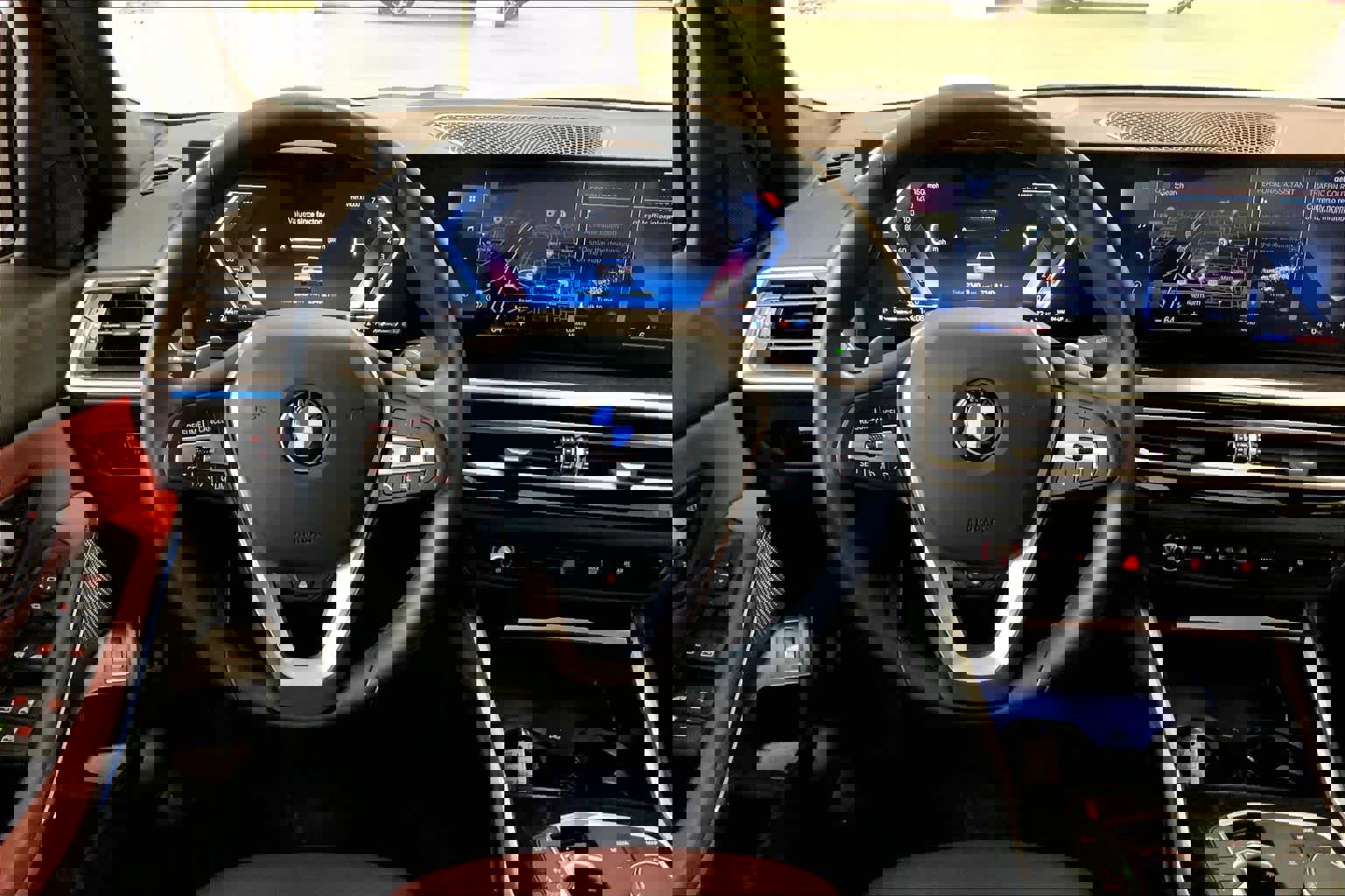 Certified 2024 BMW 330i xDrive Sedan w/ Convenience Package image 6