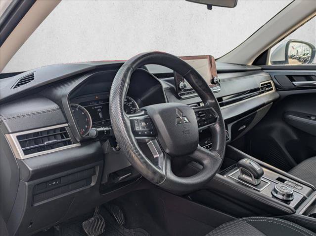 Used 2022 Mitsubishi Outlander ES AWD/4WD image 10