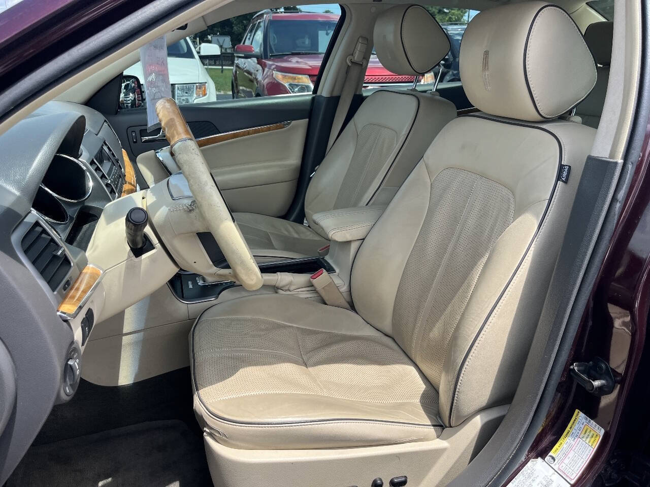 Used 2011 Lincoln MKZ FWD image 14