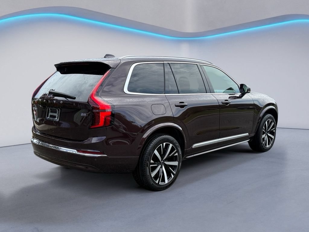 Certified 2025 Volvo XC90 B5 Core AWD/4WD image 4