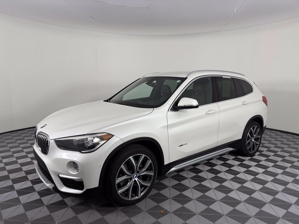 Used 2017 BMW X1 xDrive28i AWD/4WD image 3