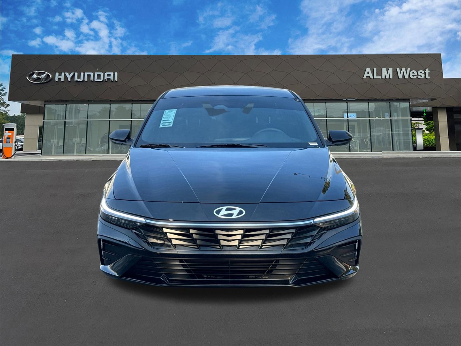 New 2025 Hyundai Elantra Sport FWD image 2