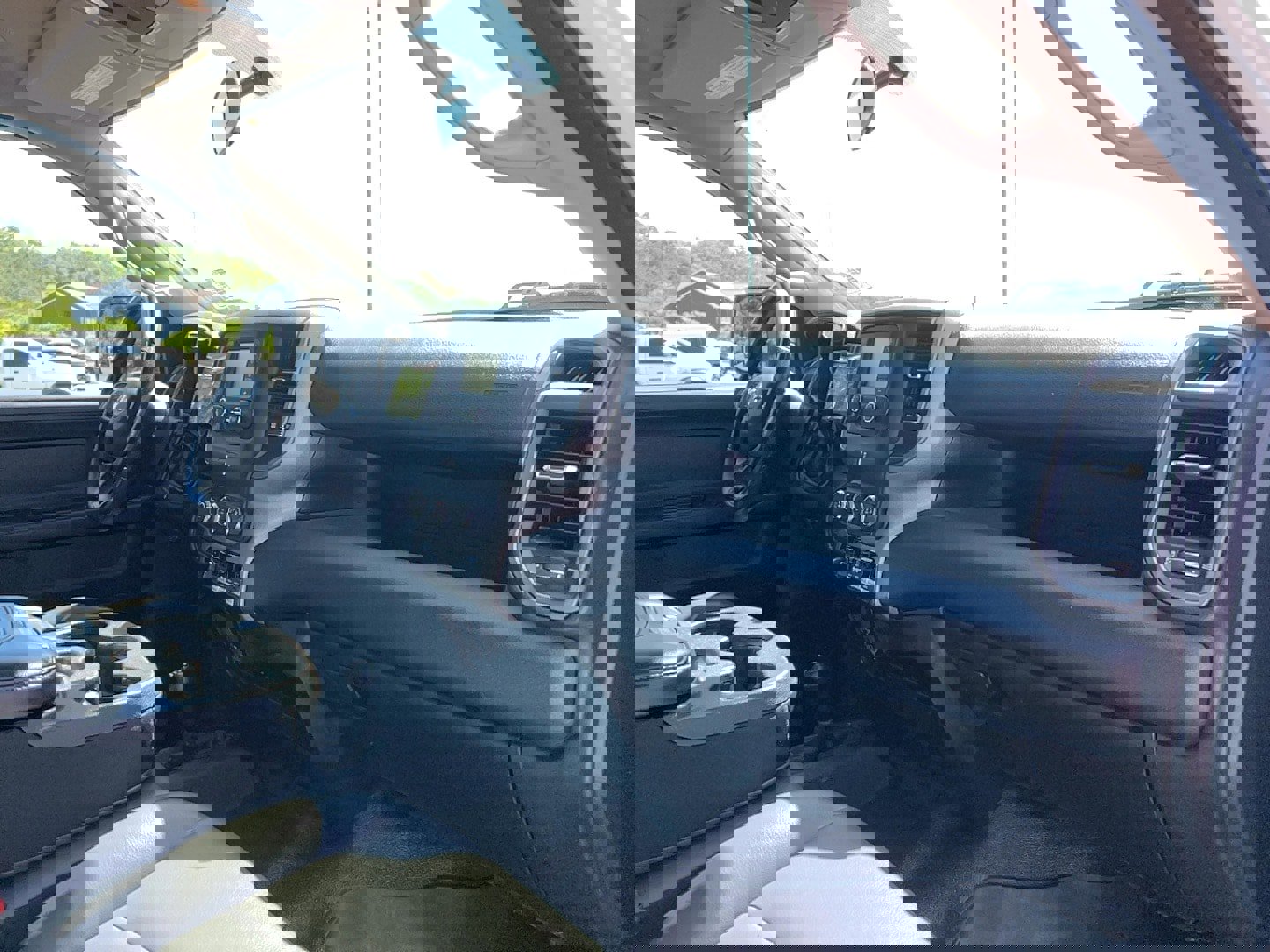 Used 2019 RAM 3500 Tradesman w/ Chrome Appearance Group AWD/4WD image 24