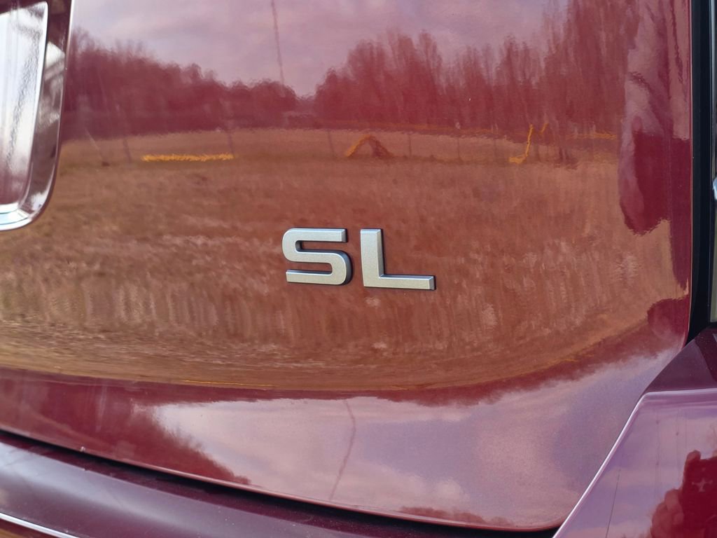 Used 2025 Nissan Armada SL w/ Captain's Chari Seat Package image 7