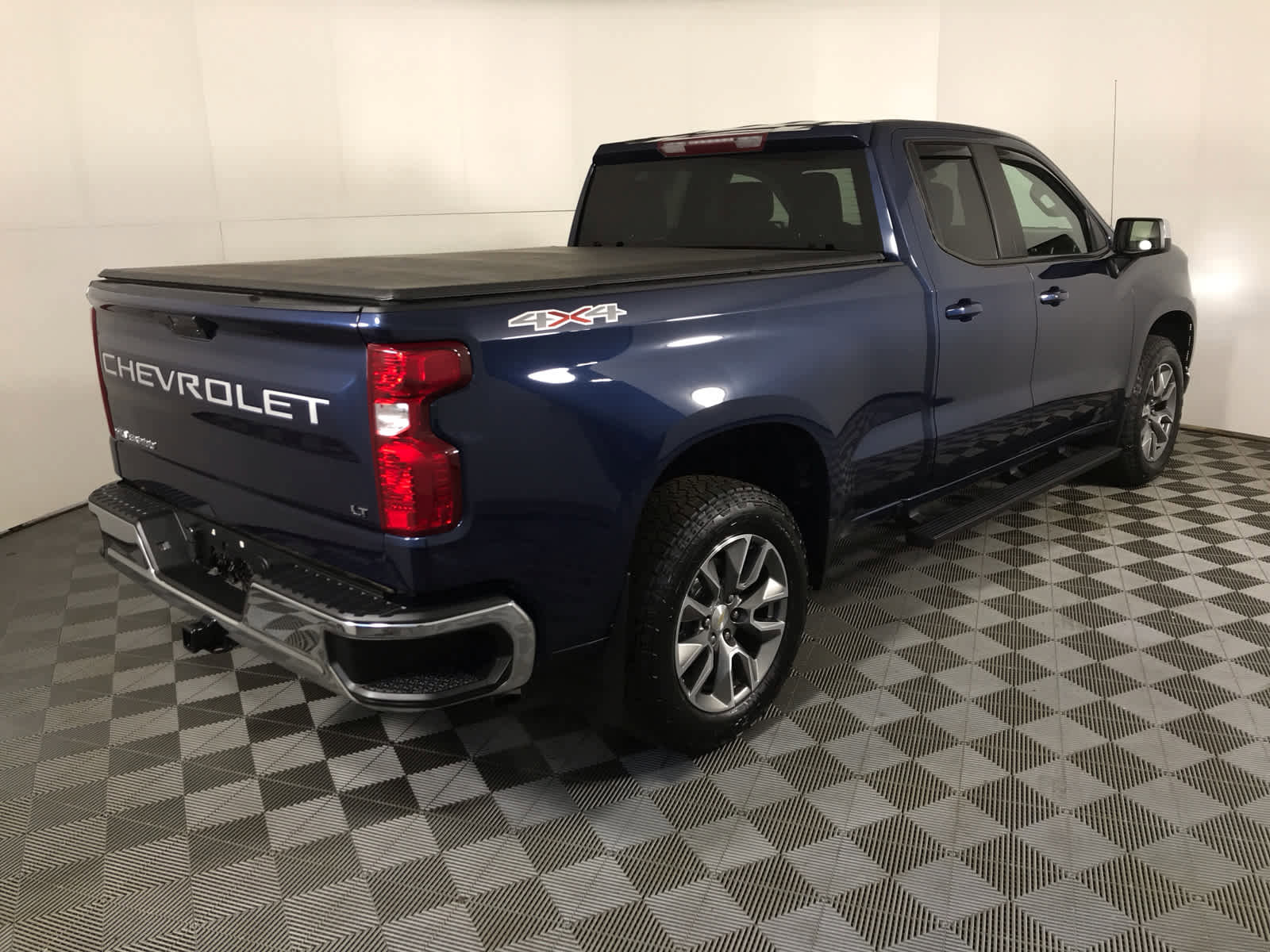 Used 2022 Chevrolet Silverado 1500 LT image 13