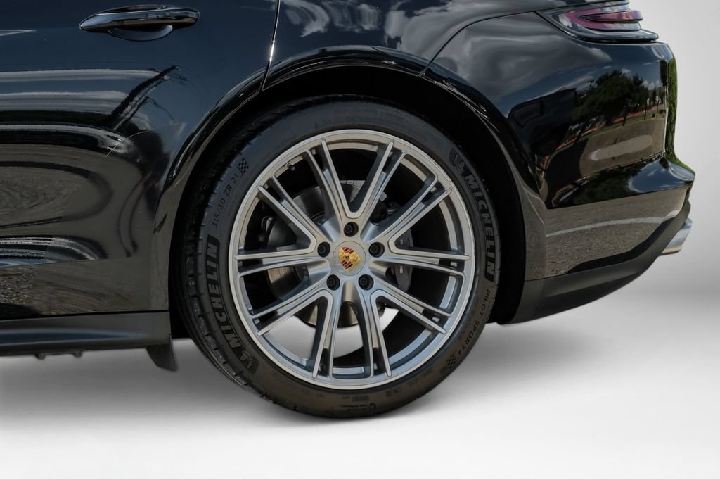Used 2019 Porsche Panamera 4 AWD/4WD image 63