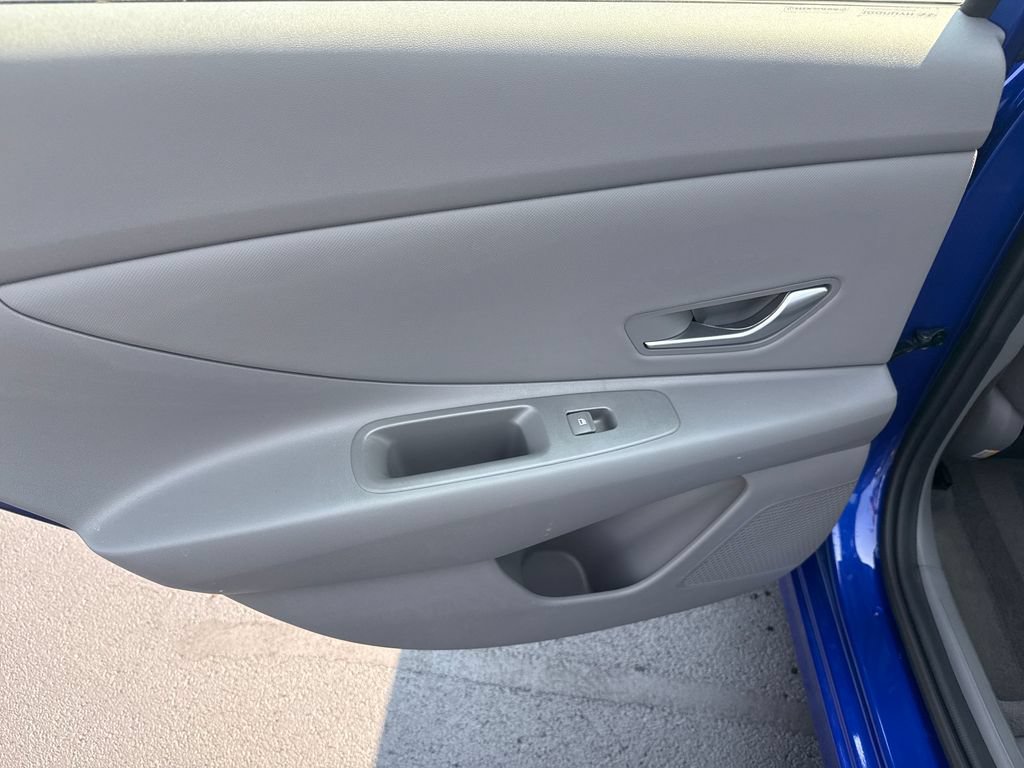 Certified 2024 Hyundai Elantra SEL w/ Convenience Package FWD image 17