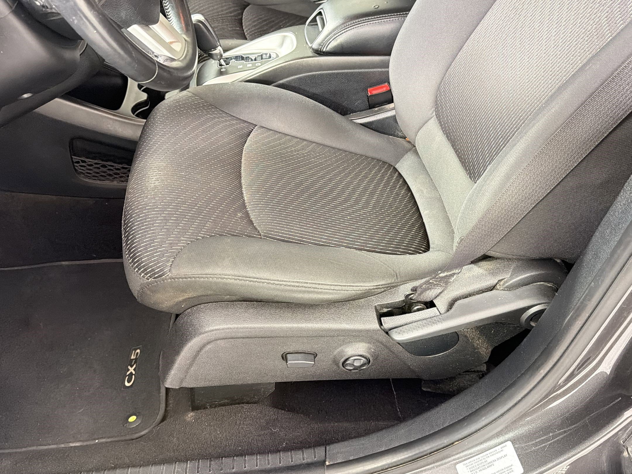 Used 2017 Dodge Journey SXT w/ Chrome Appearance Group FWD image 14