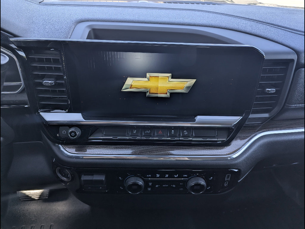 Used 2024 Chevrolet Silverado 3500 LT w/ Convenience Package AWD/4WD image 31