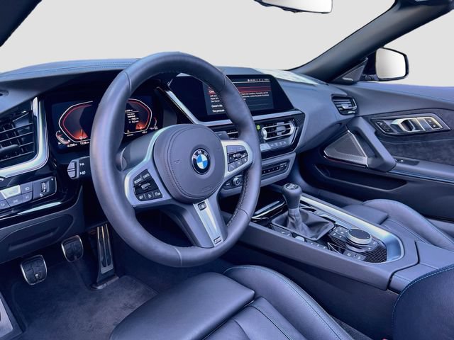 Used 2026 BMW Z4 M40i w/ Premium Package RWD image 4