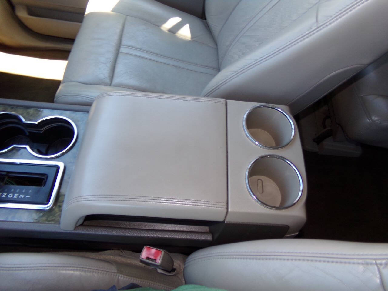 Used 2016 Lincoln Navigator L Select RWD image 66