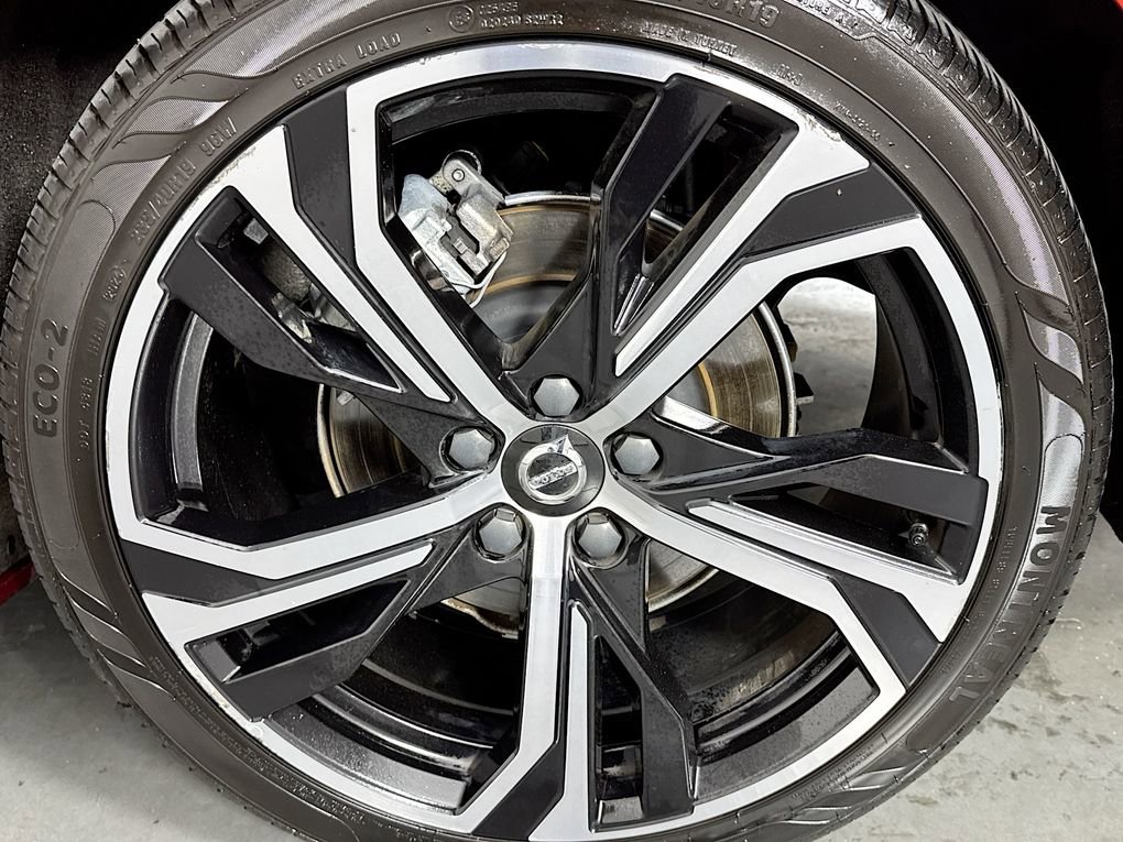 Used 2024 Volvo S60 B5 Core image 32