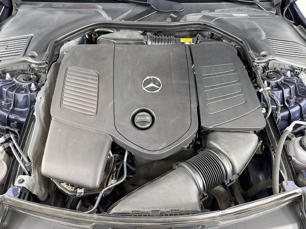 Used 2024 Mercedes-Benz C 300 4MATIC Sedan image 31