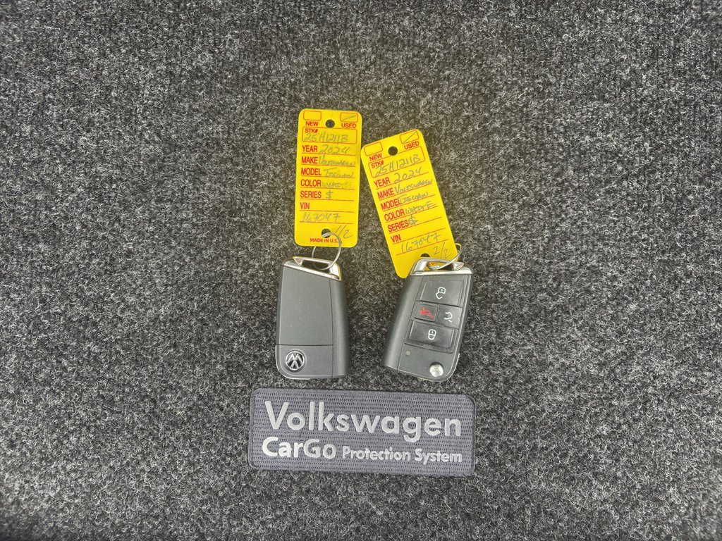 Used 2024 Volkswagen Tiguan S image 33