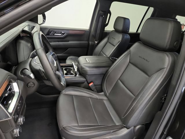 Used 2025 GMC Yukon XL Denali AWD/4WD image 19