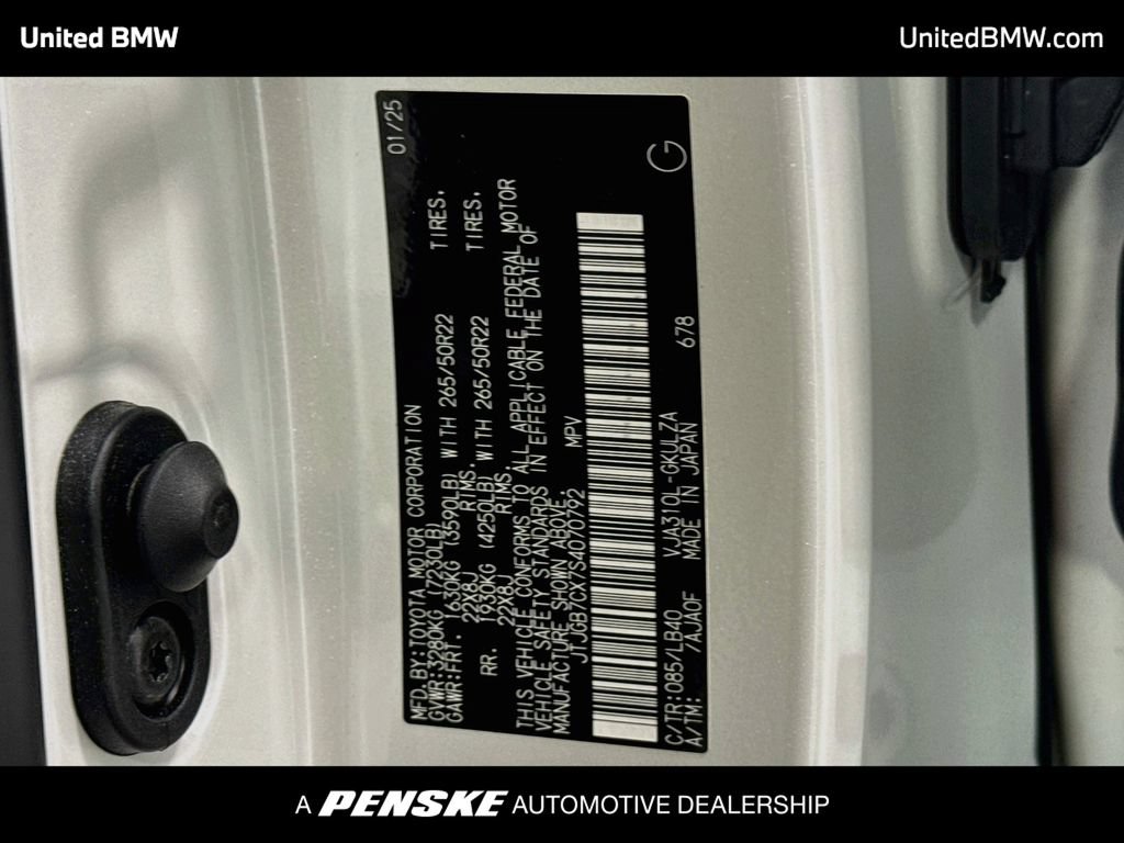Used 2025 Lexus LX 600 4WD w/ Accessory Package (2T) image 15