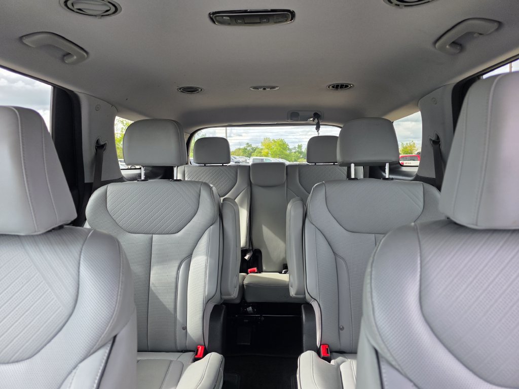 Used 2024 Hyundai Palisade SEL AWD/4WD image 17