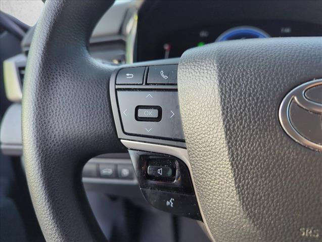 Used 2025 Toyota Camry LE FWD image 14