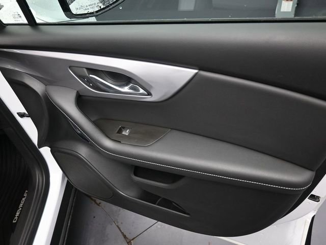 Used 2024 Chevrolet Blazer LT w/ Convenience Package FWD image 32