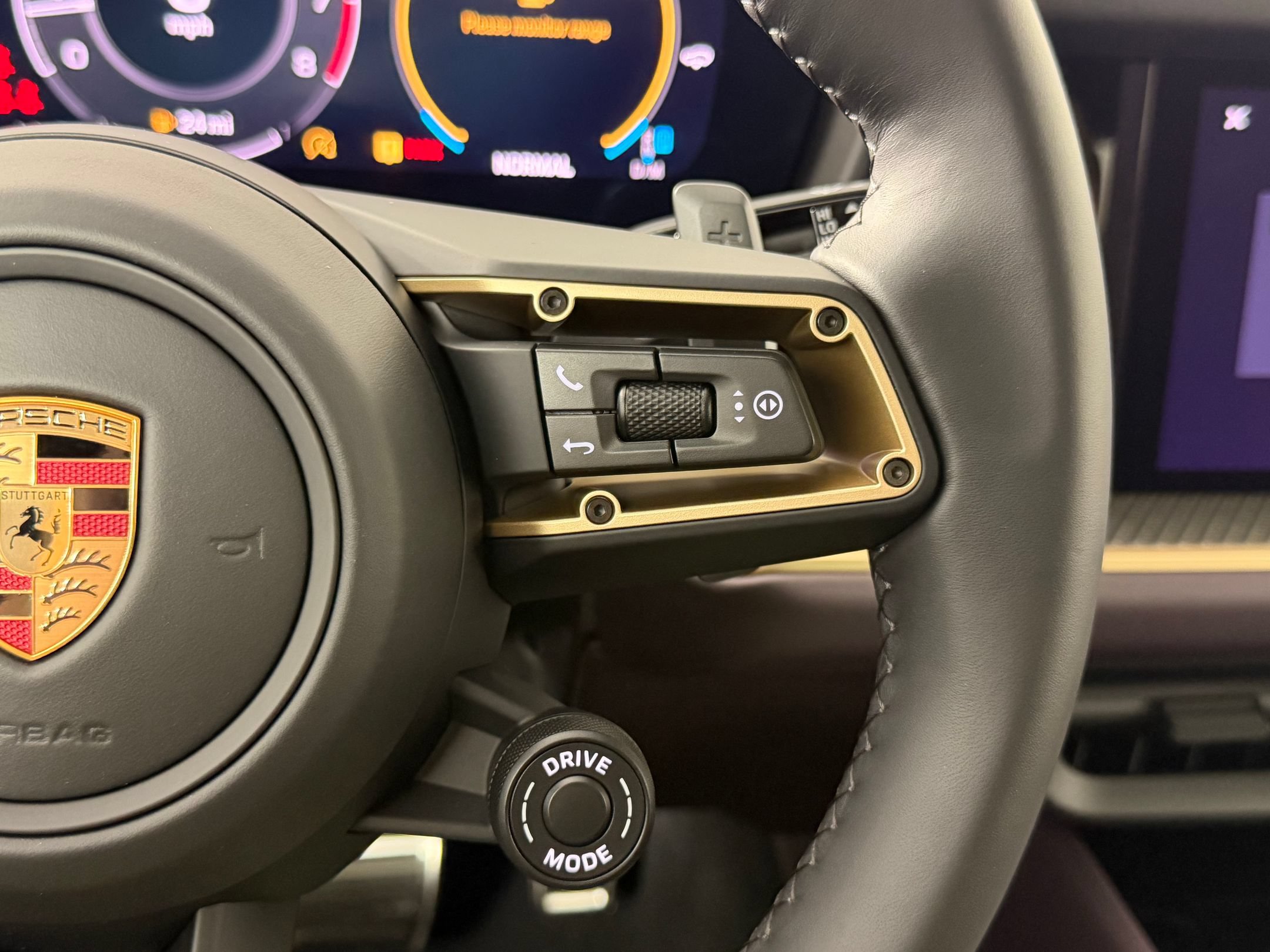New 2026 Porsche Cayenne GTS AWD/4WD image 27