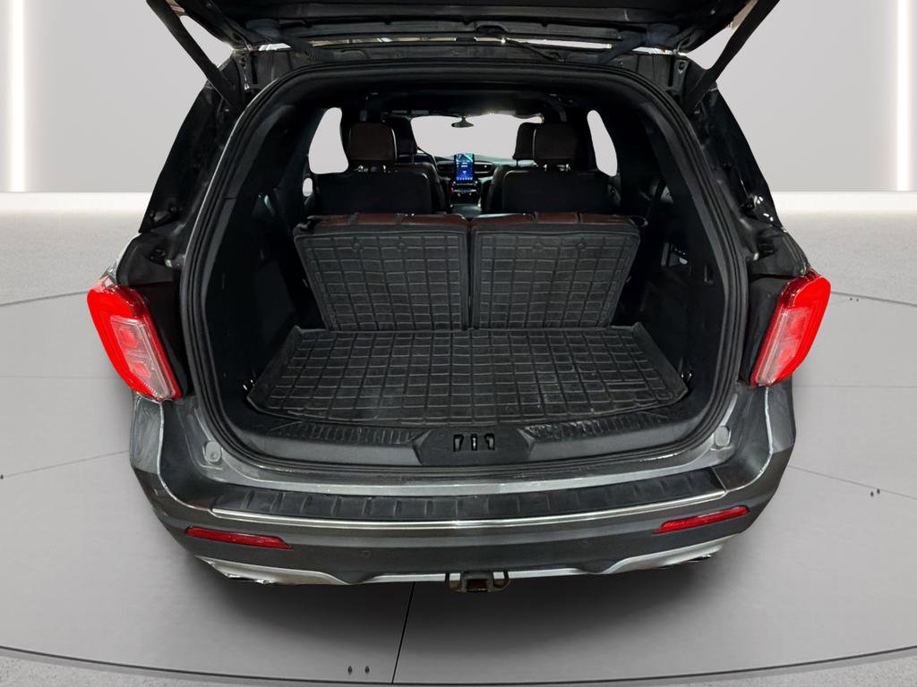 Used 2022 Ford Explorer Platinum w/ Equipment Group 601A image 31