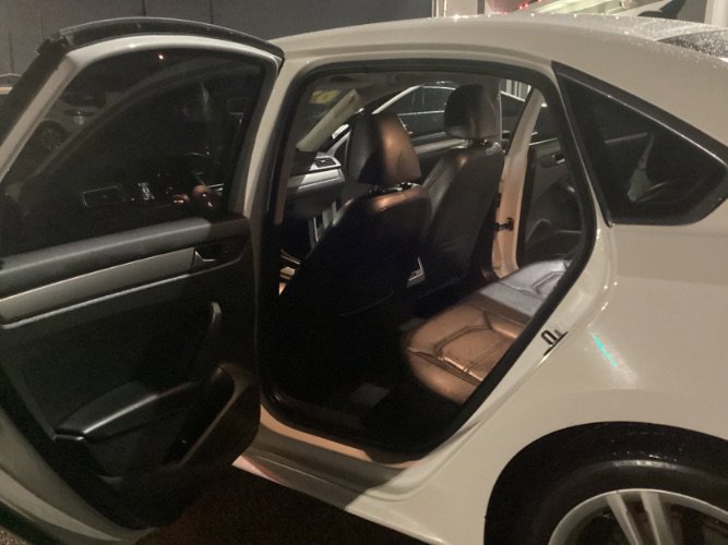 Used 2014 Volkswagen Passat TDI SE image 8