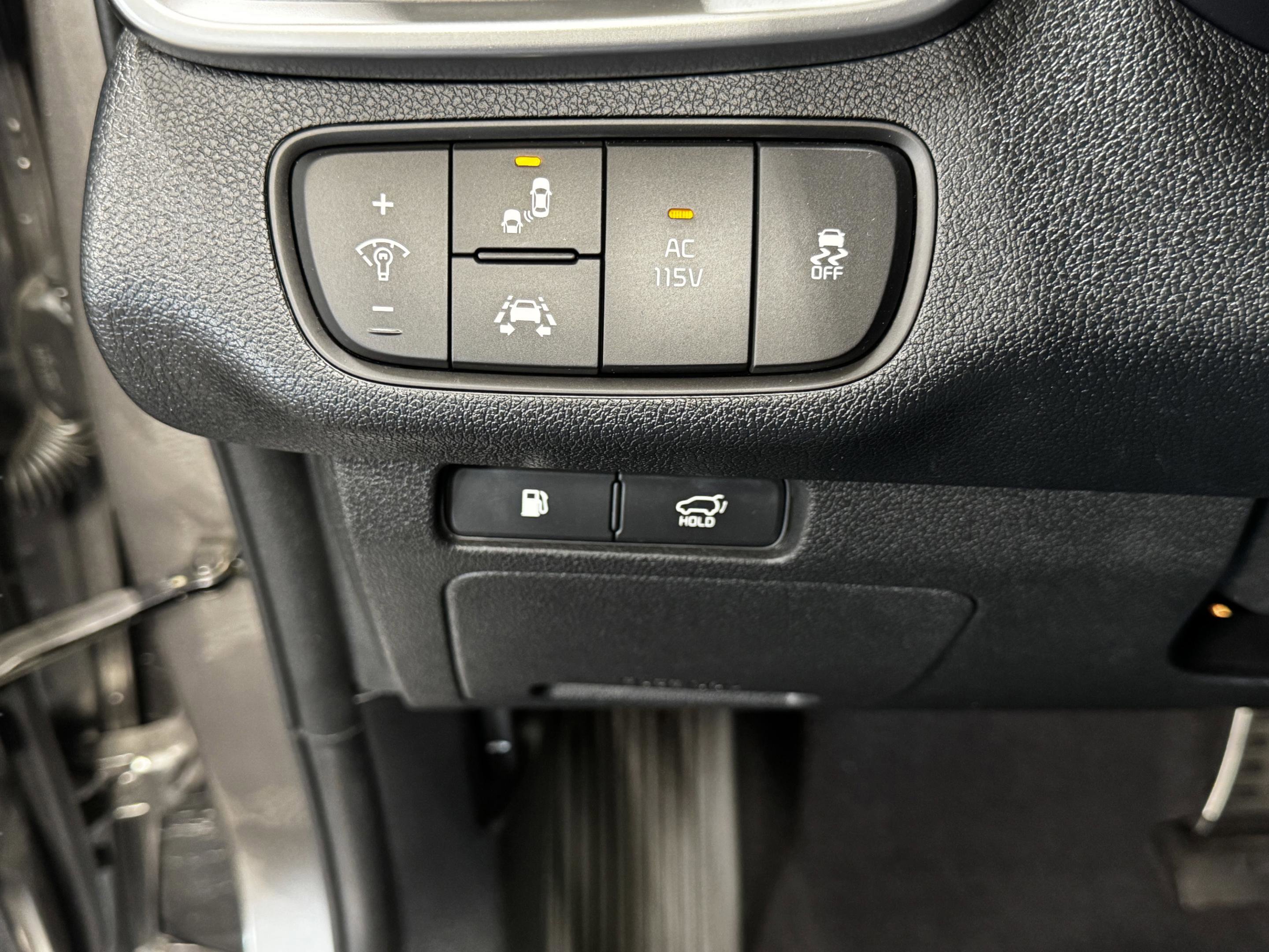 Used 2019 Kia Sorento SX image 21