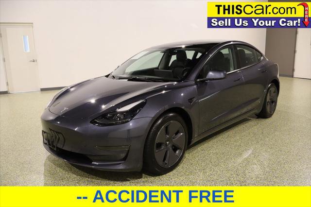 Used 2023 Tesla Model 3 Standard Range image 3