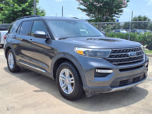 Used 2020 Ford Explorer XLT w/ Equipment Group 202A RWD image 3