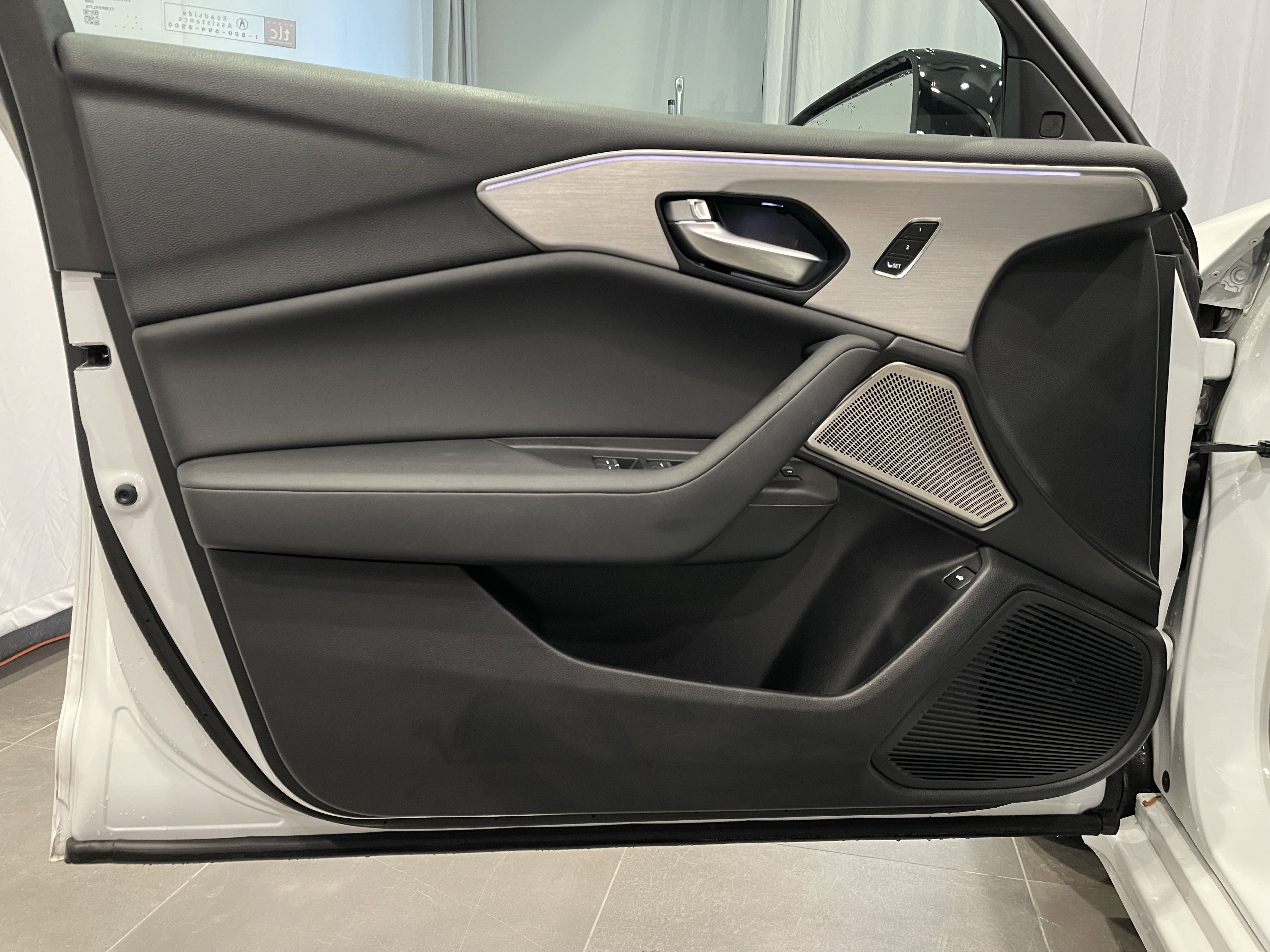 Used 2023 Acura TLX w/ Technology Package image 13