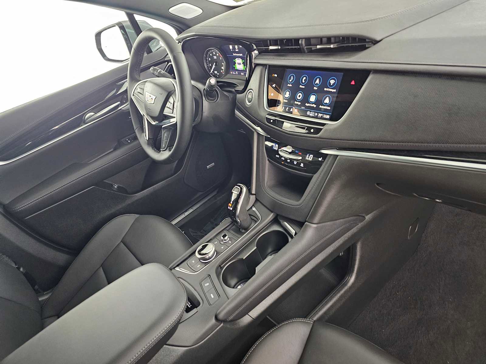 New 2026 Cadillac XT5 Premium Luxury w/ LPO, ONYX Package image 11