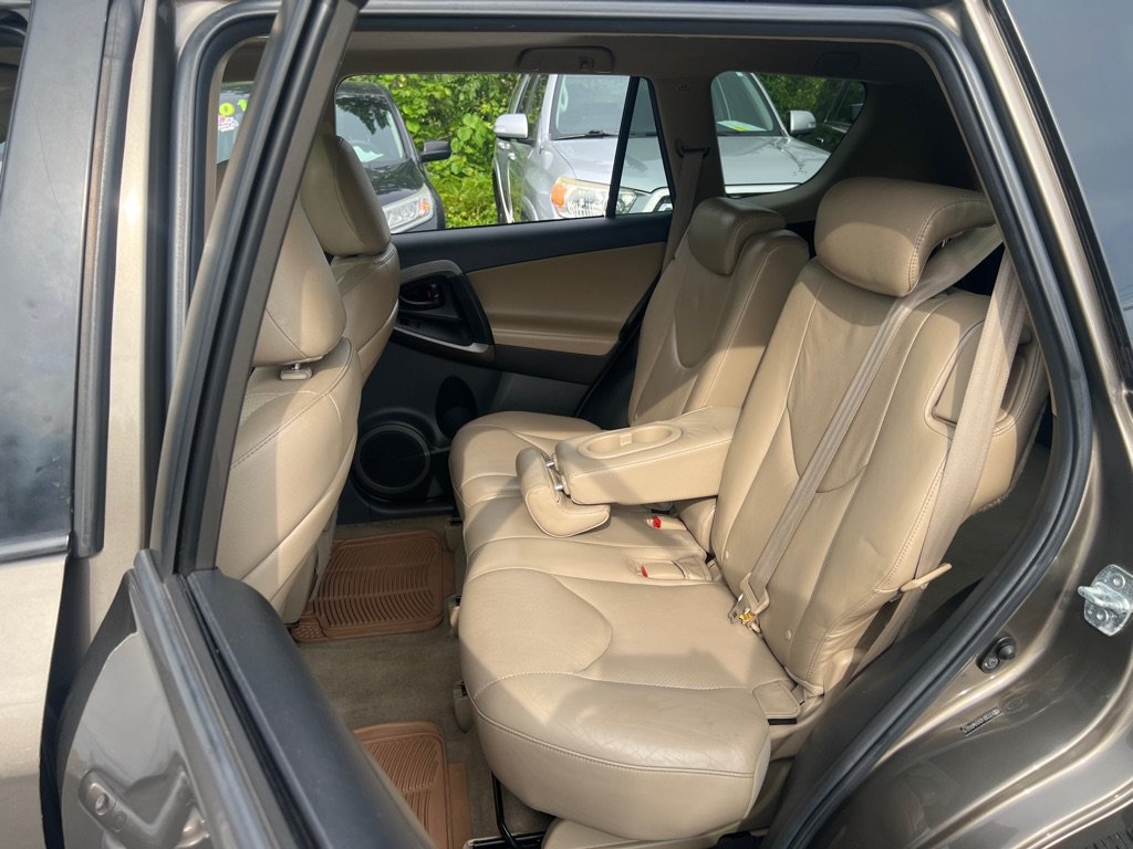 Used 2010 Toyota RAV4 Limited AWD/4WD image 15