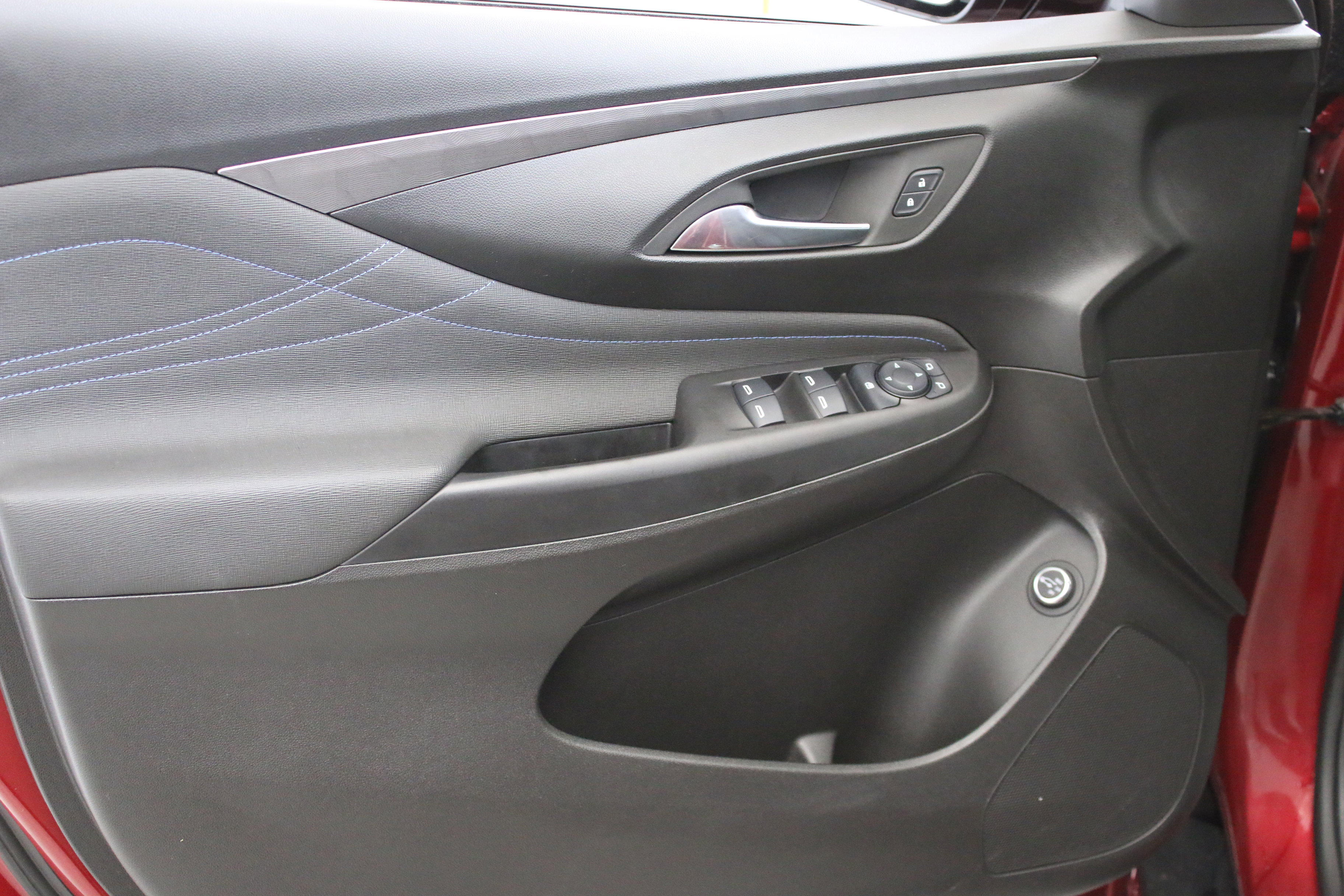 Used 2024 Buick Envista Sport Touring w/ Convenience I Package image 22