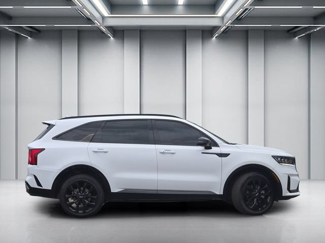 Certified 2023 Kia Sorento SX AWD/4WD image 3